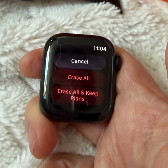 Apple Hermès Smartwatch - Black and Pink - Picture 4 of 10